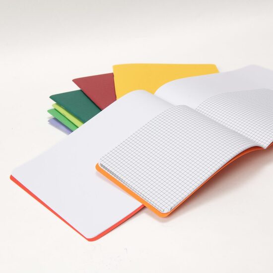 Horizontalus sąsiuvinis, A4