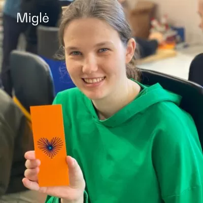 MIGLĖ: Čia labai smagu dirbti, nes susiradau daug draugų ir išmokau siuvinėti bei gaminti